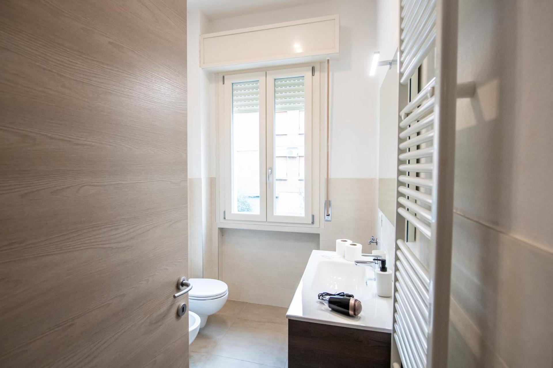 350 M Da Ospedale Maggiore L Parcheggio Prive L Rooms Parma Esterno foto