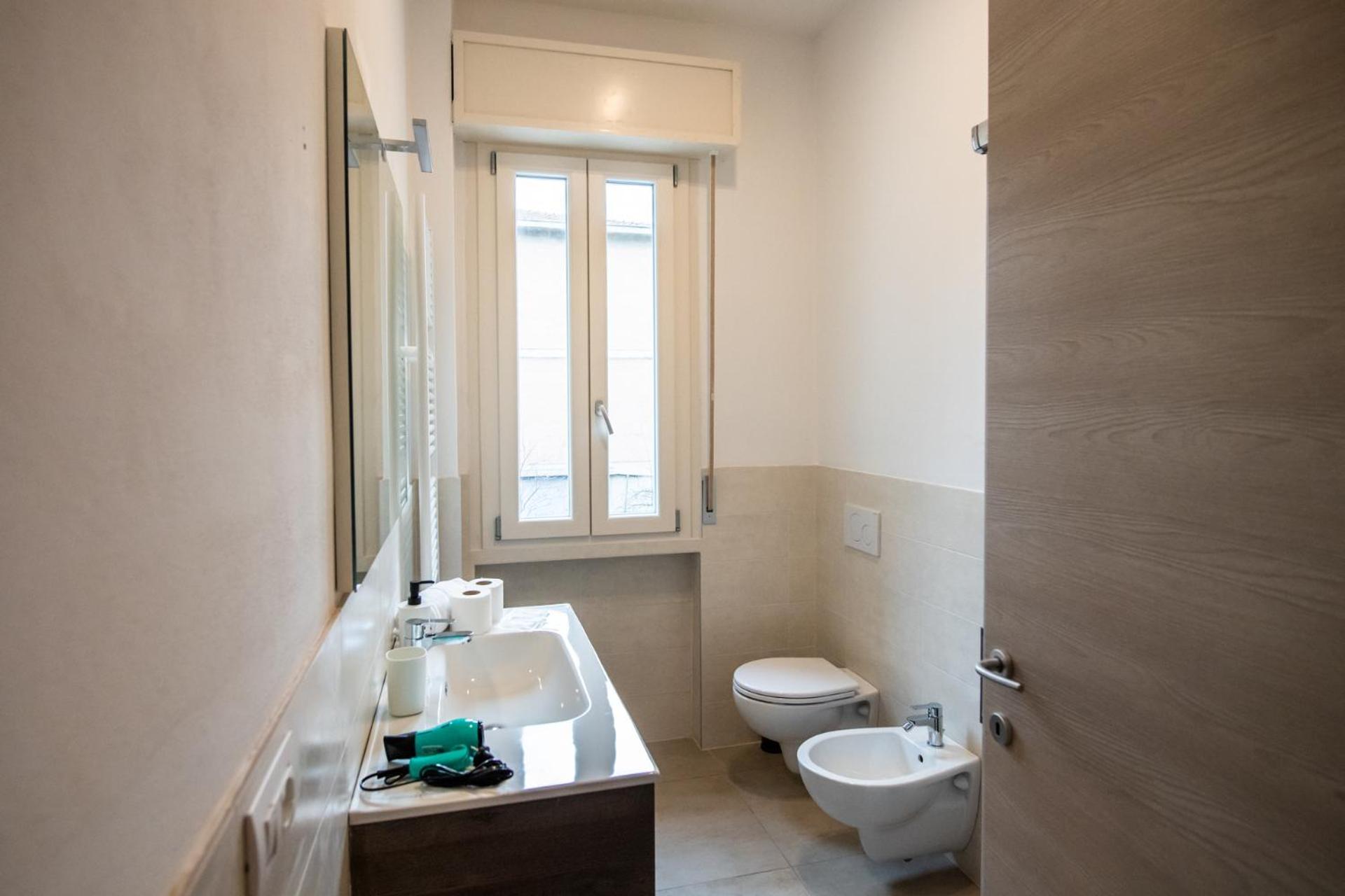 350 M Da Ospedale Maggiore L Parcheggio Prive L Rooms Parma Esterno foto