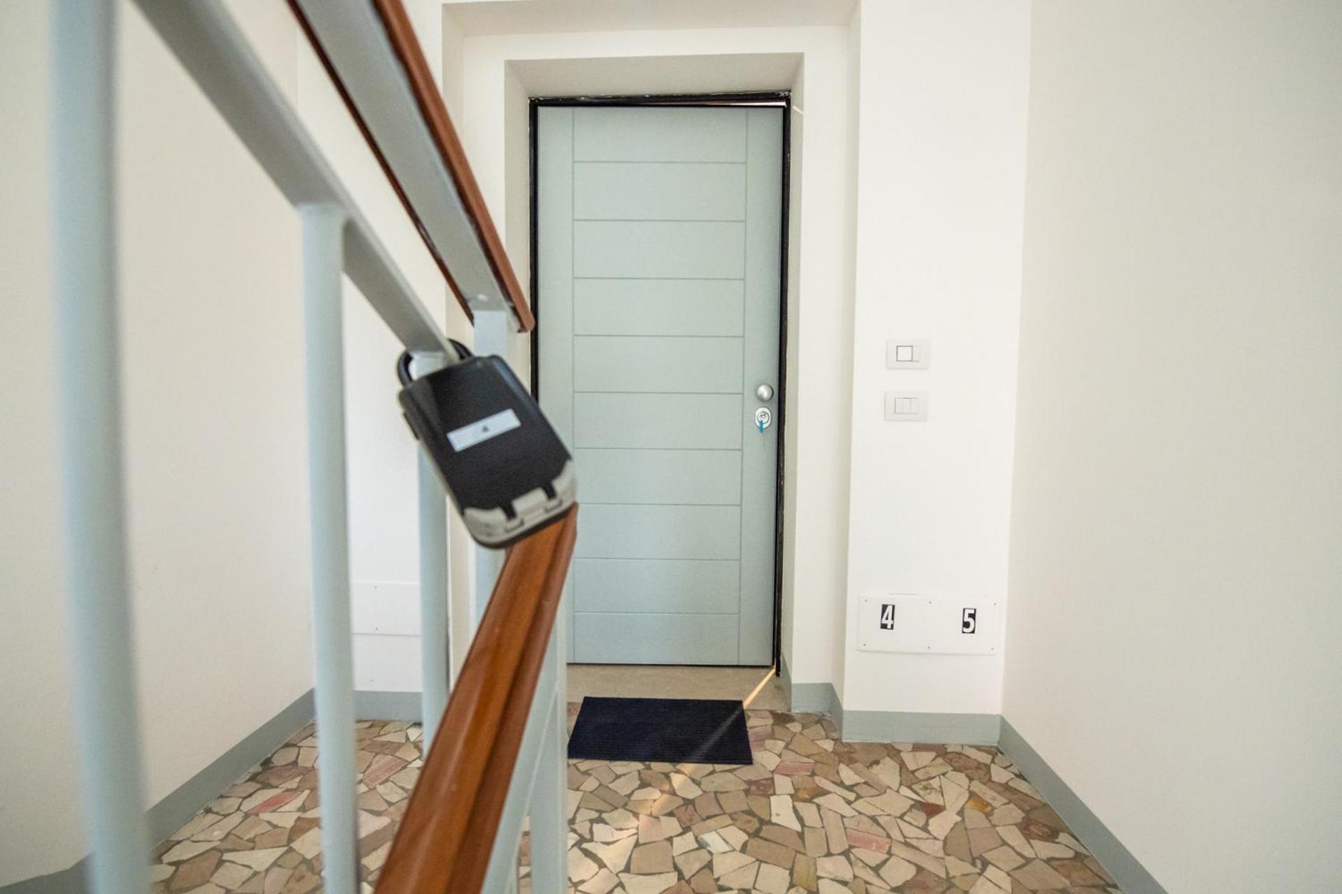 350 M Da Ospedale Maggiore L Parcheggio Prive L Rooms Parma Esterno foto