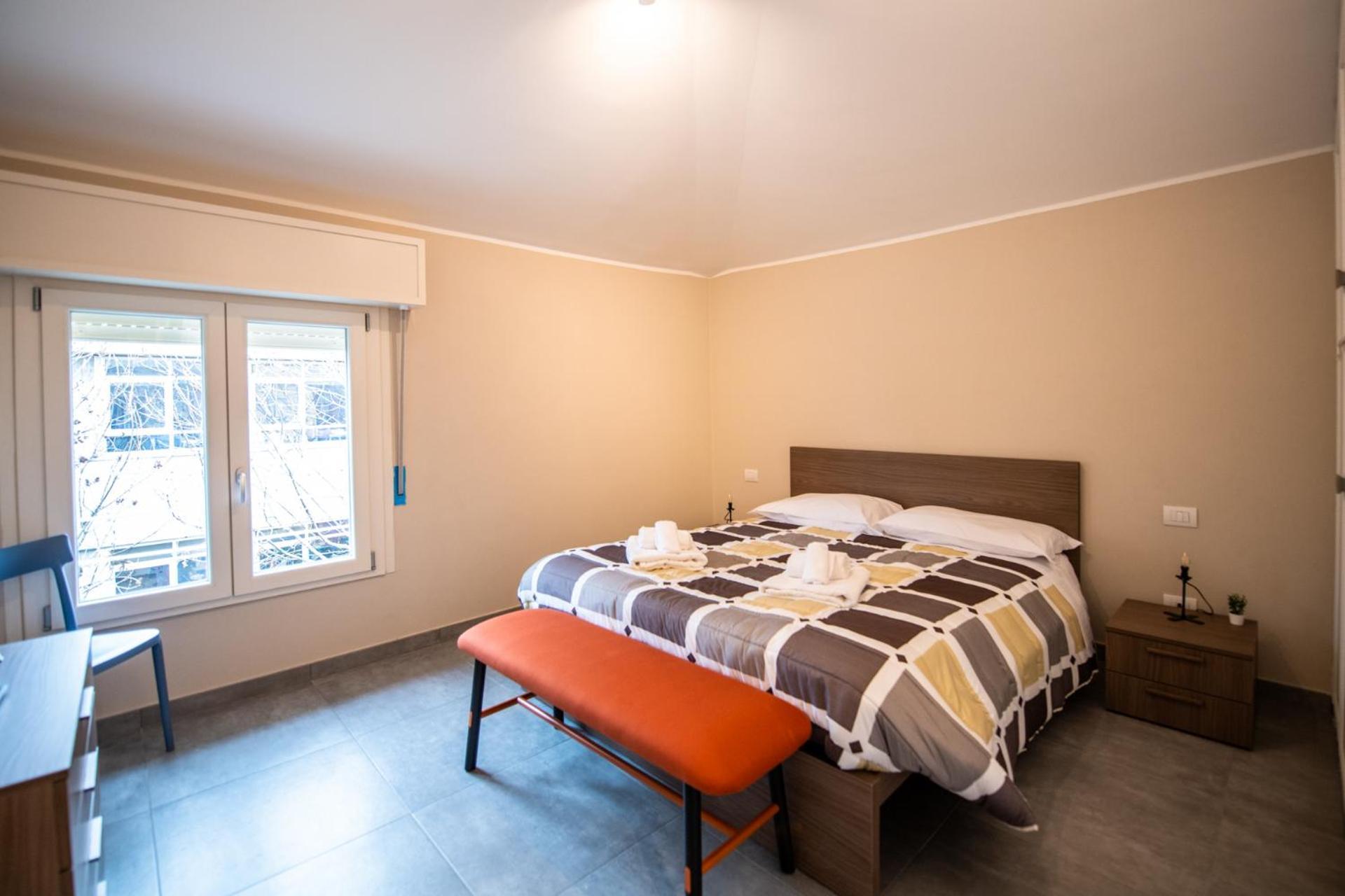 350 M Da Ospedale Maggiore L Parcheggio Prive L Rooms Parma Esterno foto