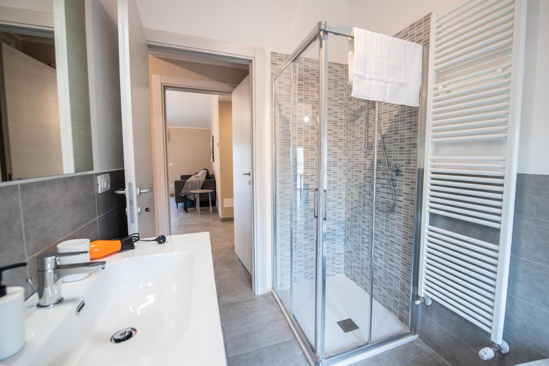 350 M Da Ospedale Maggiore L Parcheggio Prive L Rooms Parma Esterno foto