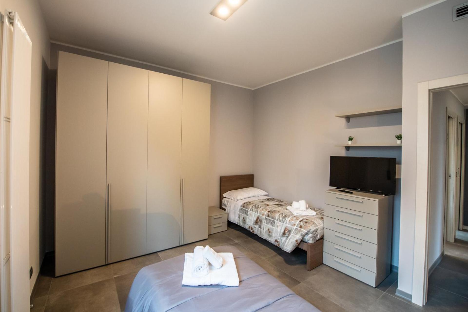350 M Da Ospedale Maggiore L Parcheggio Prive L Rooms Parma Esterno foto